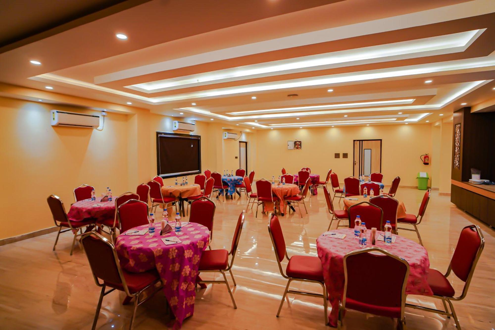 Prasant On Beach Resort !! Lift - Wifi -Restaurant-Parking Facilities-Newly Decorated Room !! Mandarmani Exteriör bild