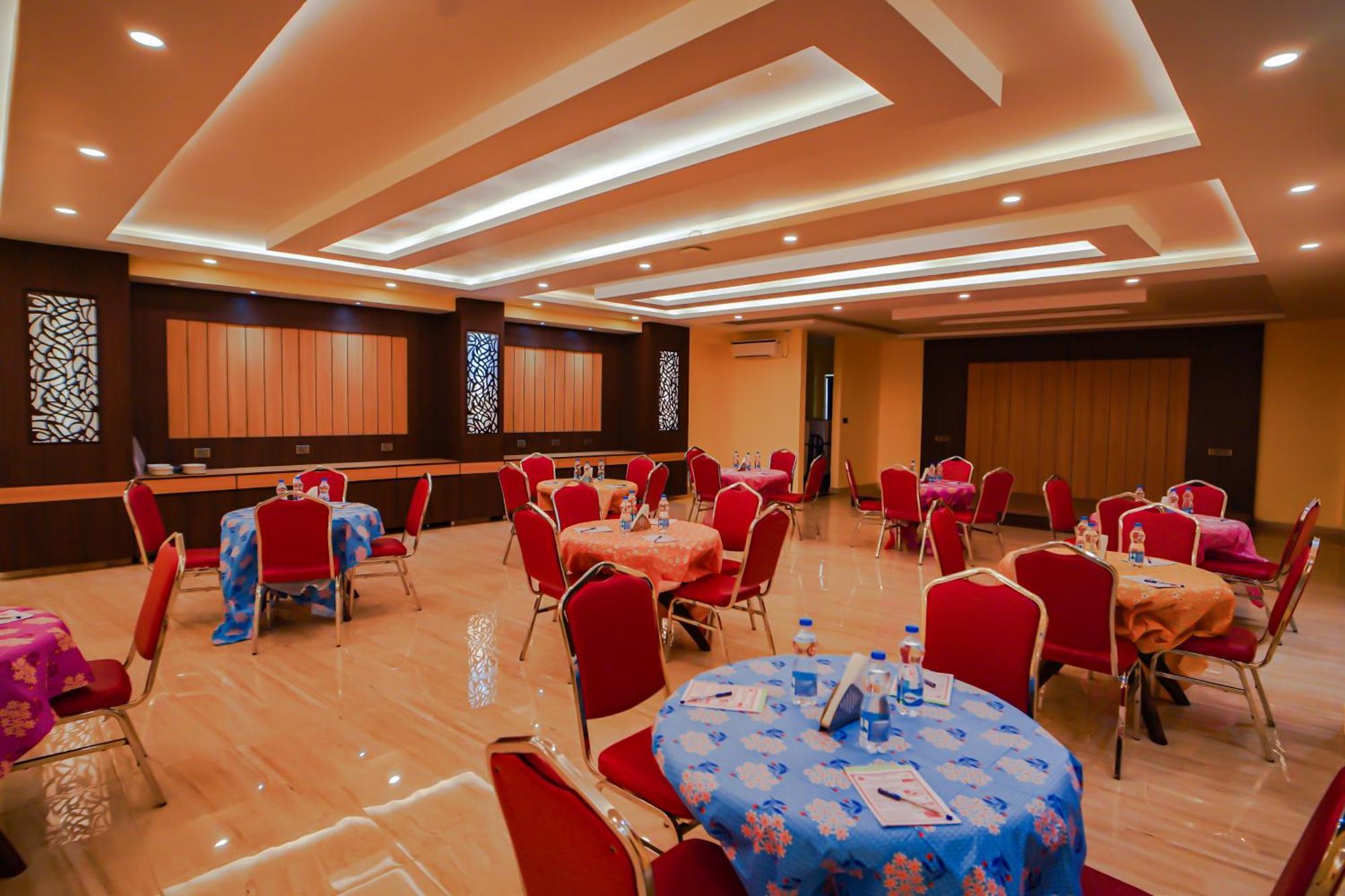 Prasant On Beach Resort !! Lift - Wifi -Restaurant-Parking Facilities-Newly Decorated Room !! Mandarmani Exteriör bild