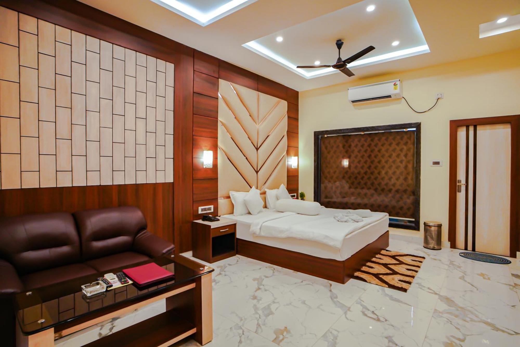 Prasant On Beach Resort !! Lift - Wifi -Restaurant-Parking Facilities-Newly Decorated Room !! Mandarmani Exteriör bild