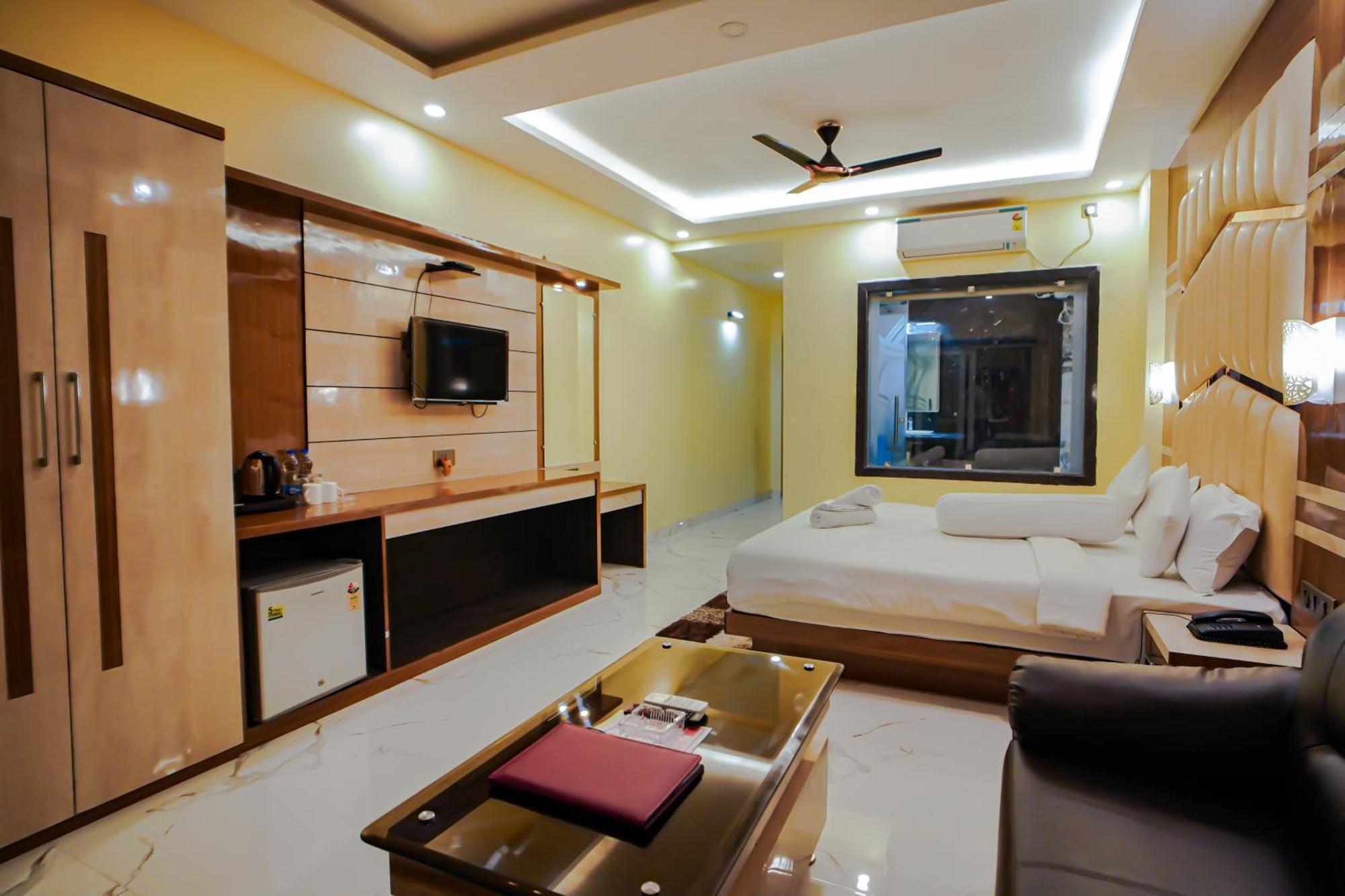Prasant On Beach Resort !! Lift - Wifi -Restaurant-Parking Facilities-Newly Decorated Room !! Mandarmani Exteriör bild