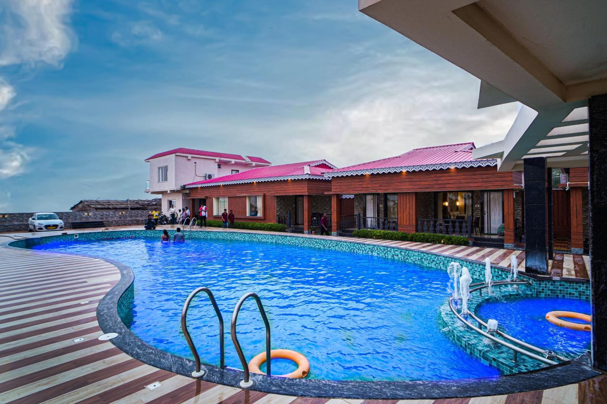 Prasant On Beach Resort !! Lift - Wifi -Restaurant-Parking Facilities-Newly Decorated Room !! Mandarmani Exteriör bild