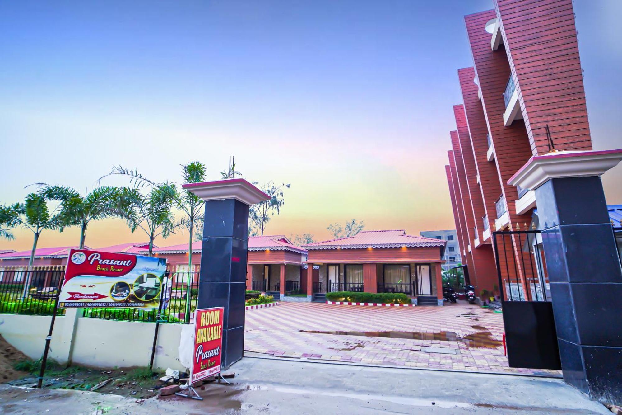 Prasant On Beach Resort !! Lift - Wifi -Restaurant-Parking Facilities-Newly Decorated Room !! Mandarmani Exteriör bild
