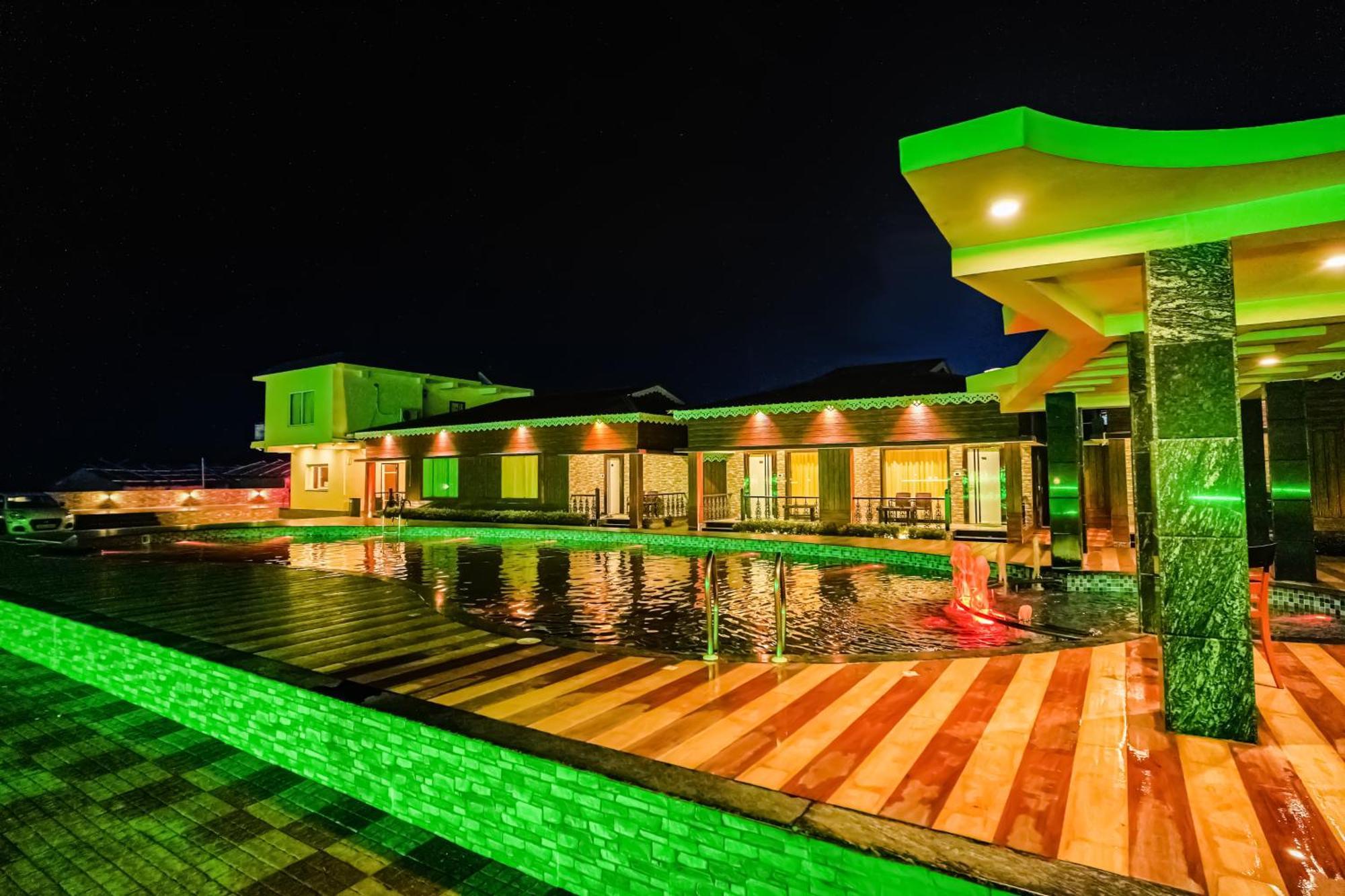 Prasant On Beach Resort !! Lift - Wifi -Restaurant-Parking Facilities-Newly Decorated Room !! Mandarmani Exteriör bild