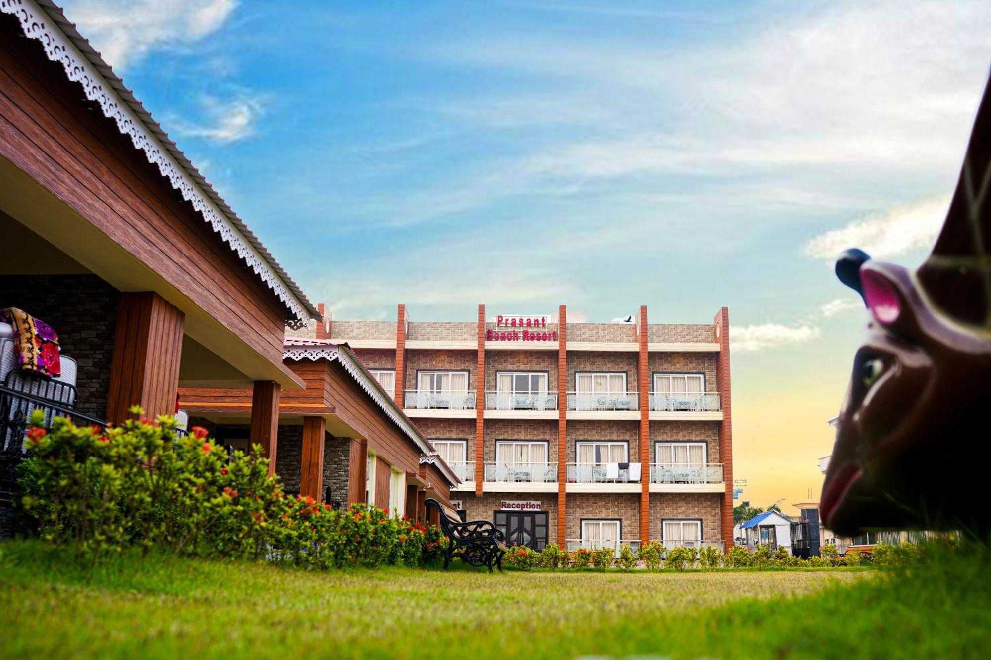 Prasant On Beach Resort !! Lift - Wifi -Restaurant-Parking Facilities-Newly Decorated Room !! Mandarmani Exteriör bild