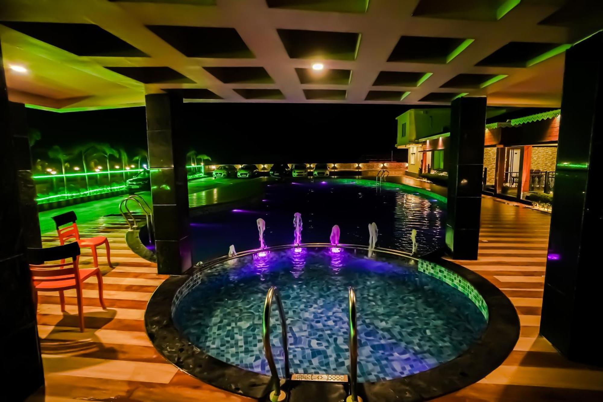 Prasant On Beach Resort !! Lift - Wifi -Restaurant-Parking Facilities-Newly Decorated Room !! Mandarmani Exteriör bild